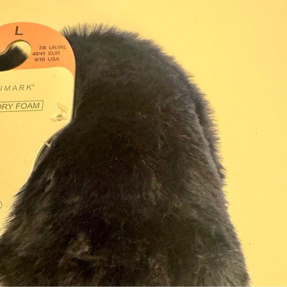 NWT. Primark furry slippers. memory foam slippers size 10. Dark navy blue/black - Picture 5 of 13
